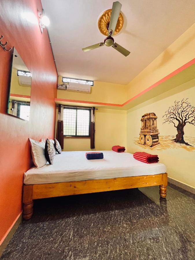 Vaibhav Home Stay Hampi Exterior foto