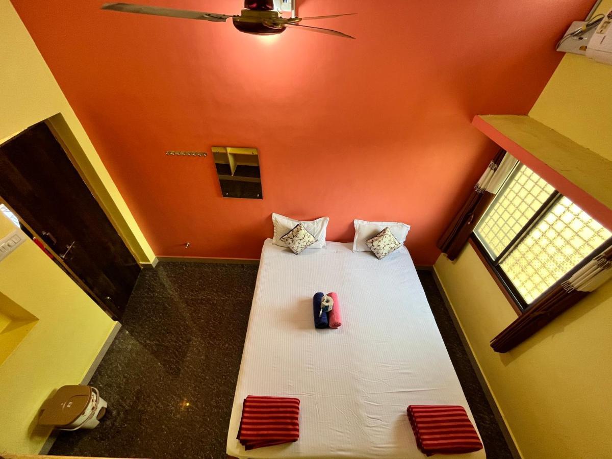 Vaibhav Home Stay Hampi Exterior foto