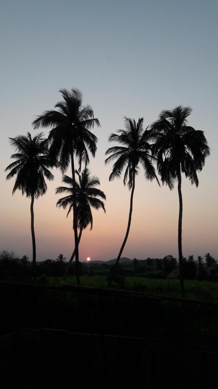 Vaibhav Home Stay Hampi Exterior foto